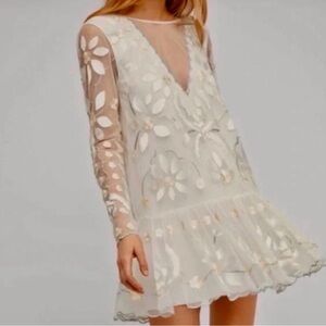 Free People Hearts Are Wild Embroidered
Tulle Dress in white Small